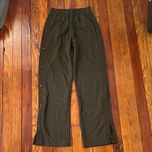 Alo side snap sweatpants